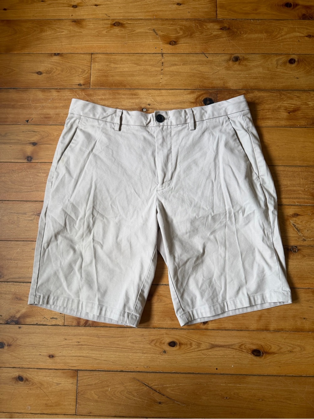 Bonobos Men's Khaki Shorts 9in